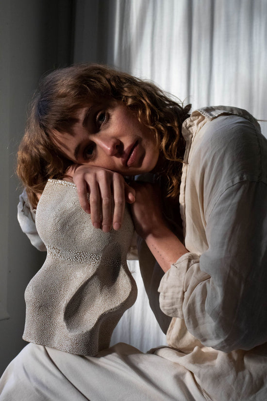 Emma_Lindegaard_Profile_Photo_Anfisa_Ceramic_Artist